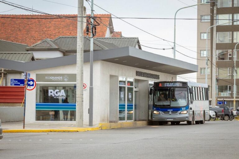 Miércoles y jueves sin colectivos en Río Grande