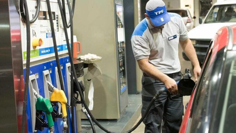 Vuelven a aumentar los combustibles en todo el país