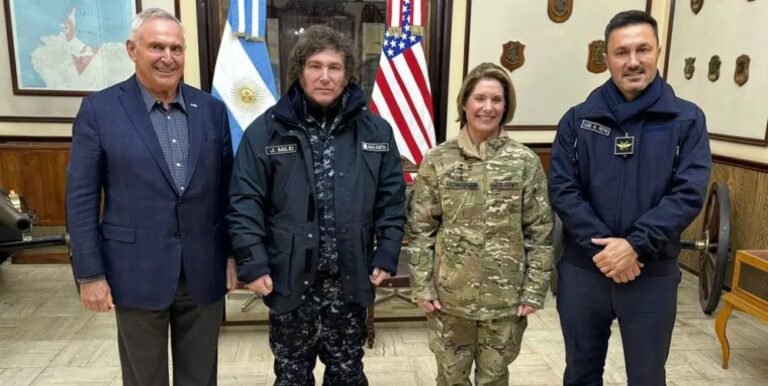 Para Milei, el encuentro con Richardson, “es el primer paso para pensar la recuperación de Malvinas”