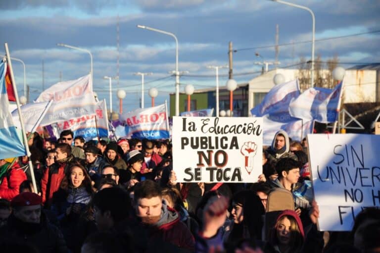 Río Grande, presente en la marcha por la Universidad Pública