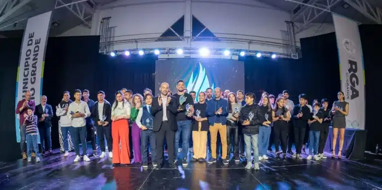 Premios Ciudad de Río Grande: Aarón Pintos se llevó el oro