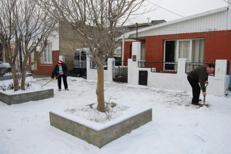 Recuerdan la obligatoriedad de mantener las veredas libres de nieve