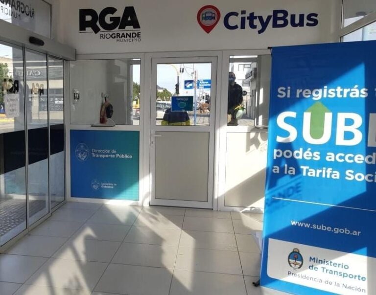 Policías y agentes penitenciarios podrán viajar en colectivo gratis en Río Grande