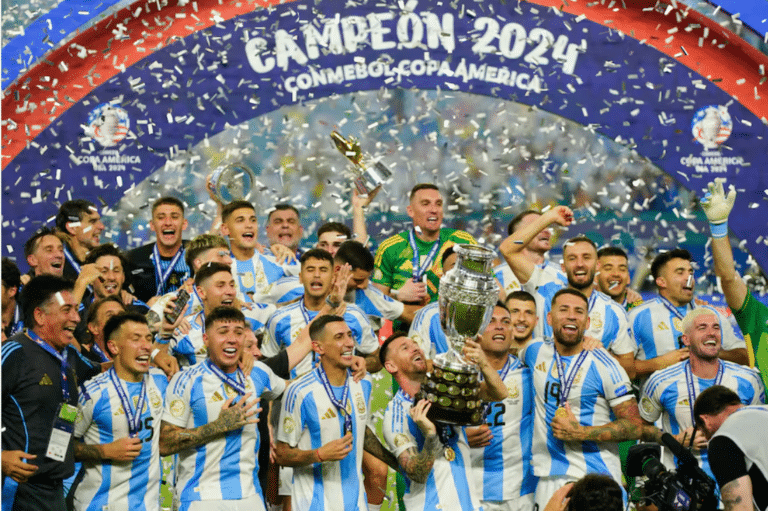 ¡BICAMPEONES DE AMÉRICA!