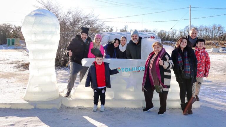 Arranca el Festival de Esculturas de Hielo en Tolhuin