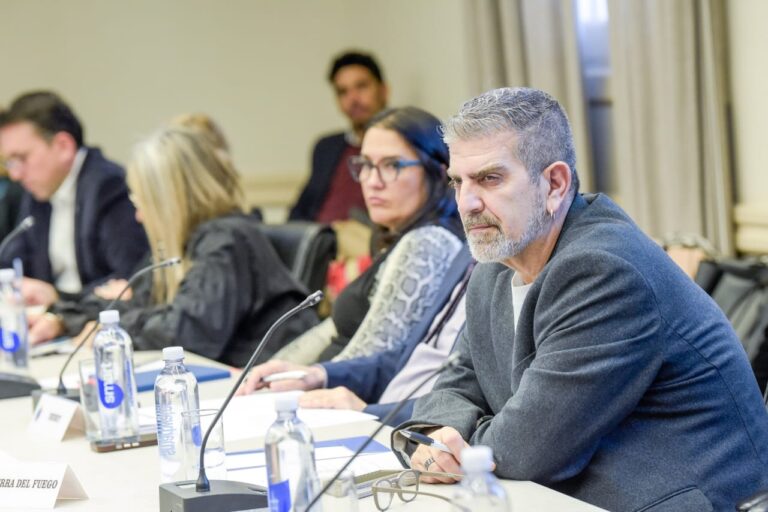 “Es una decisión en pos de la salud de nuestros estudiantes”