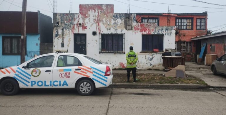 Allanaron la vivienda de un menor por amenaza de bomba en colegios