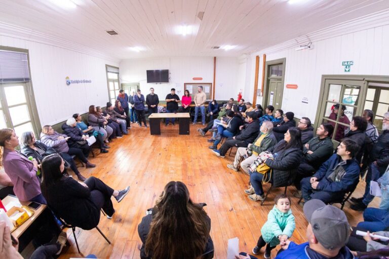 El Municipio explicó a vecinos cómo será la refacción del puente Mosconi