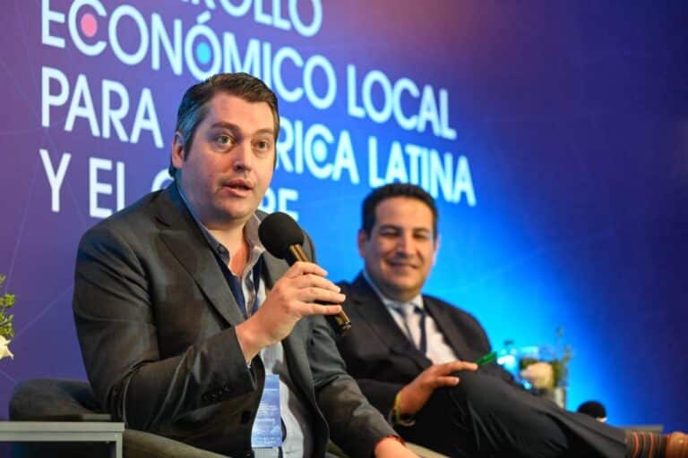 Perez presente en el 4° Foro de Desarrollo Económico Local