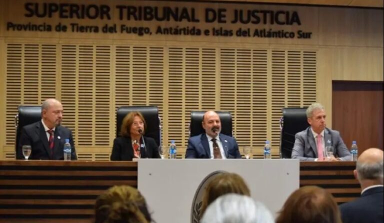 La “corpo” sale en defensa de los jueces del STJ