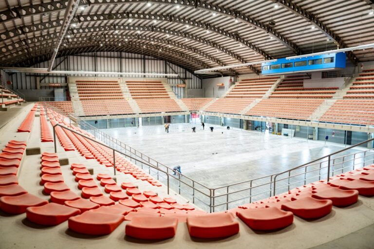 La obra del microestadio ingresó en su etapa final
