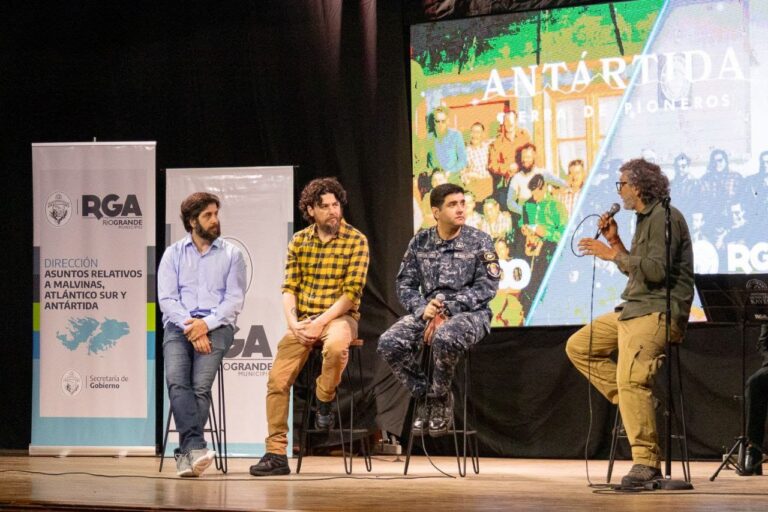 Se presentó el documental “Antártida, Tierra de Pioneros”
