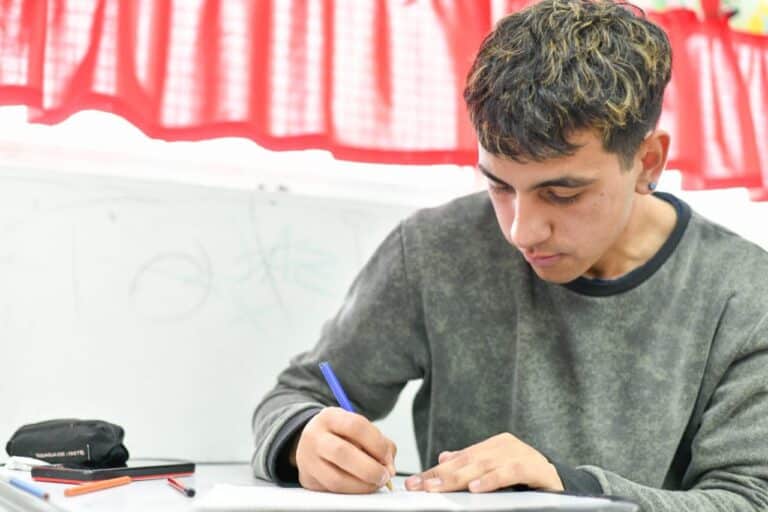 El 15 de febrero se realizará el sorteo de estudiantes ingresantes al secundario que no tienen vacante