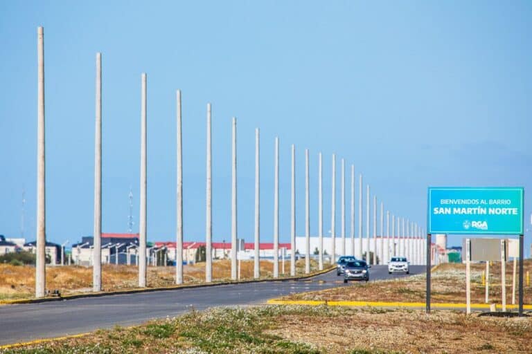 Avanza el alumbrado de la Av. San Martín Norte