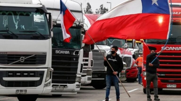 Transportistas de Chile: “Vamos a cortar el paso a Tierra del Fuego