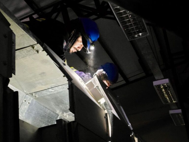 Tras varias horas sin luz, el Gobierno informa el restablecimiento “paulatino” del servicio