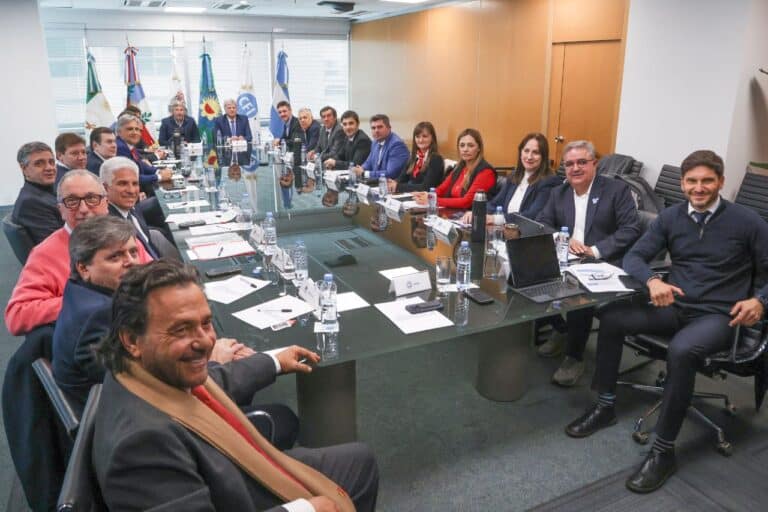 “Sin afectar el equilibrio fiscal”, gobernadores buscan recuperar fondos coparticipables
