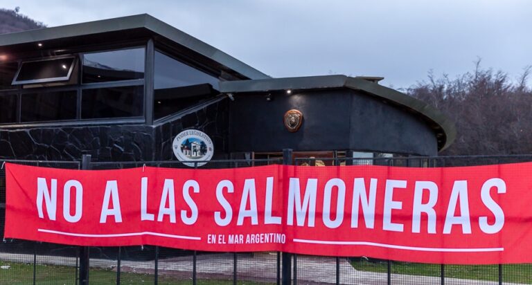 Con la Legislatura de vacaciones, los salmones tendrán que esperar