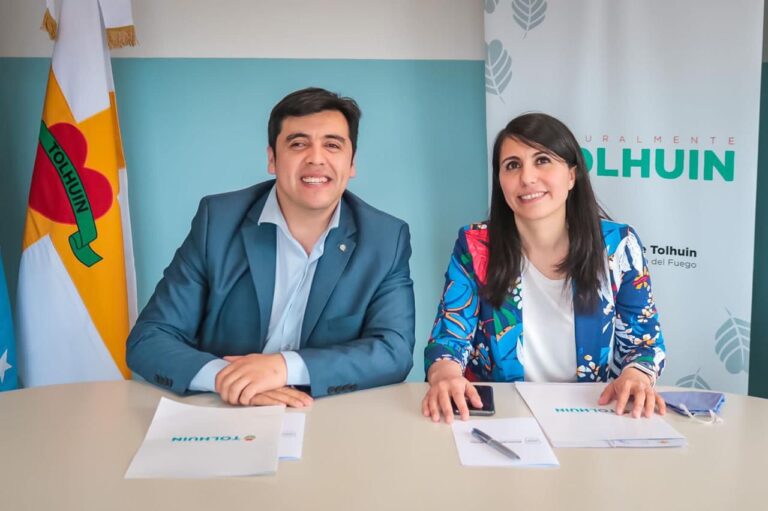 “Tolhuin tiene mucho para mostrar y queremos llevar esa voz al Congreso”