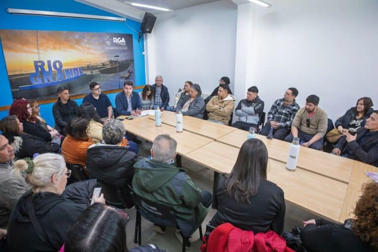 Perez se reunió con vecinos de la Zona Sur
