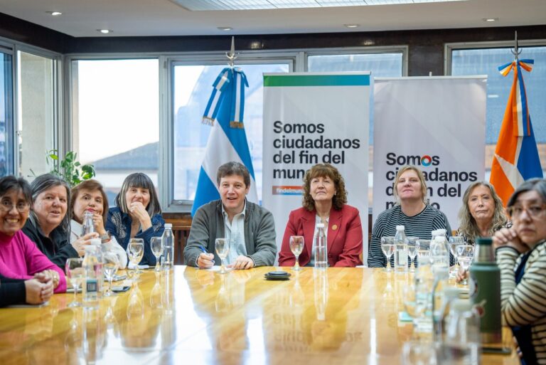 Tras los reclamos, Melella se reunión con familiares de personas con discapacidad