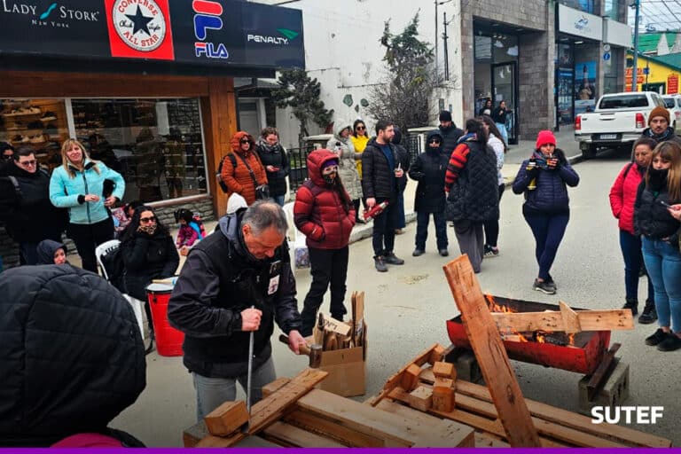 SUTEF confirmó otro acampe educativo y un nuevo paro de 48 horas