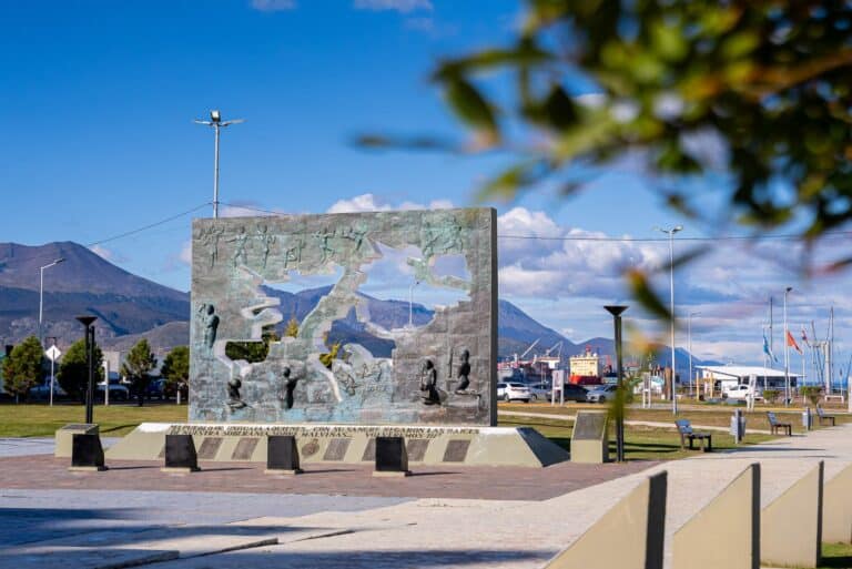 Melella reiteró a universidades que se involucren contra el concurso “Conociendo a mis vecinos de las Islas Falkland”