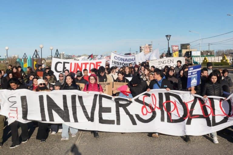 “El pueblo fueguino defendió hoy en la calle a las universidades públicas”