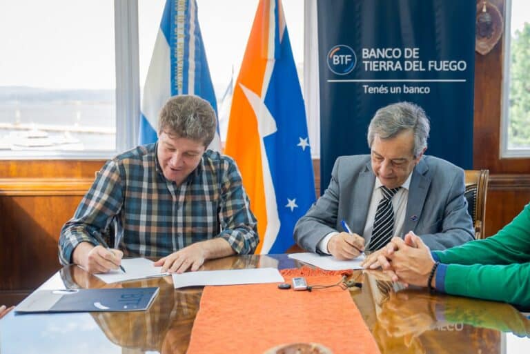 “Contra la motosierra de Nación, lanzamos un crédito destinado al desendeudamiento de trabajadores”