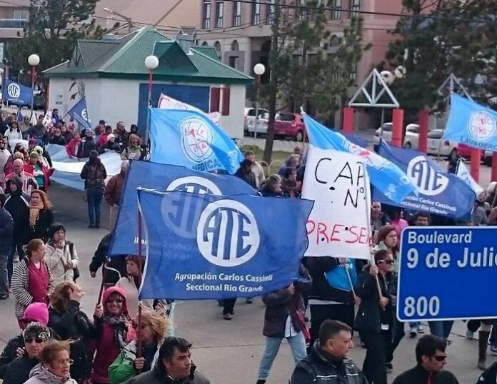 10603248_245640935768953_7213098373328375075_n