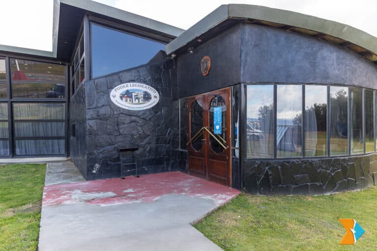 Suspenden el análisis del Presupuesto: Crónica de otro debate frustrado en la Legislatura