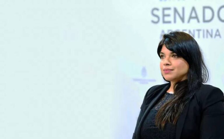 Reconocimiento a mujeres de todo el país: Duré encabeza las distinciones ‘Evita Compañera’