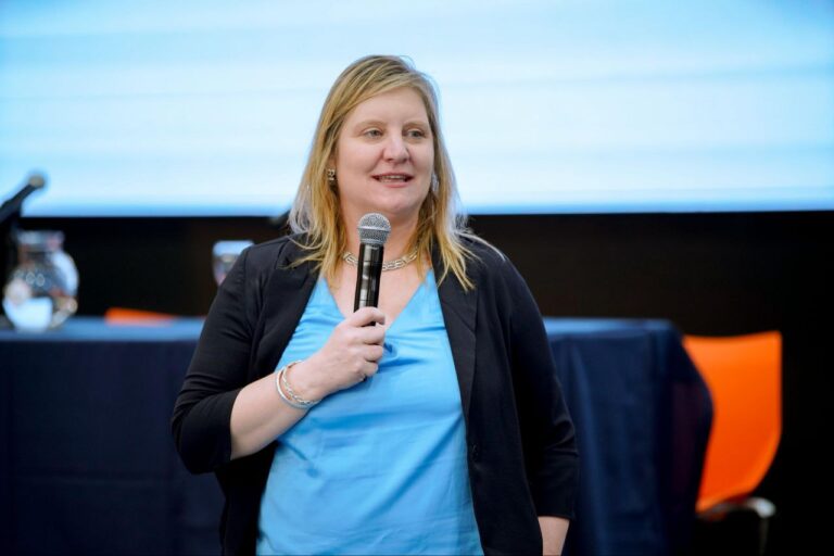 “Nuestro compromiso es seguir incorporando profesionales”, afirmó Di Giglio