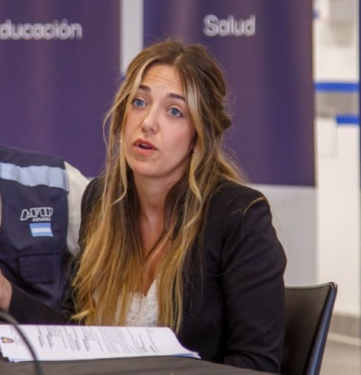 photo_4990272830381862266_y